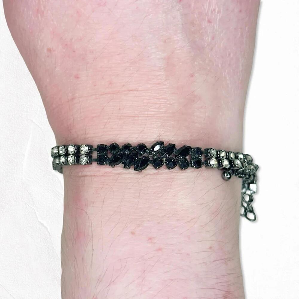 6674. Gunmetal Bling Bracelet